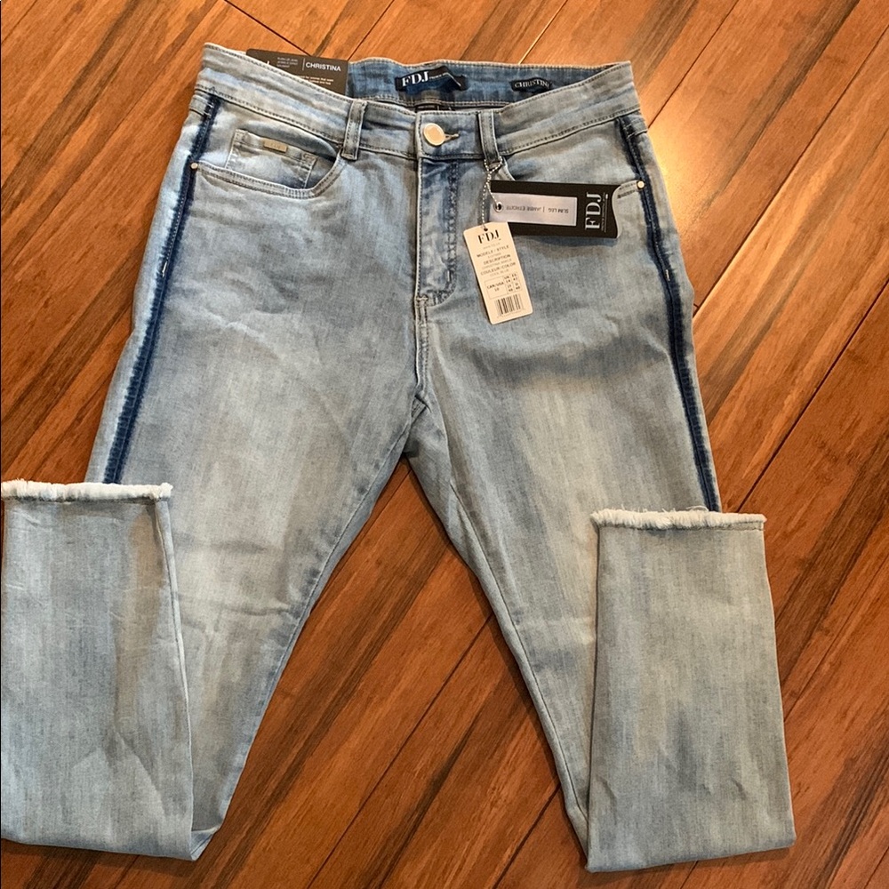 FDJ Light Blue Jeans with Frayed Hem